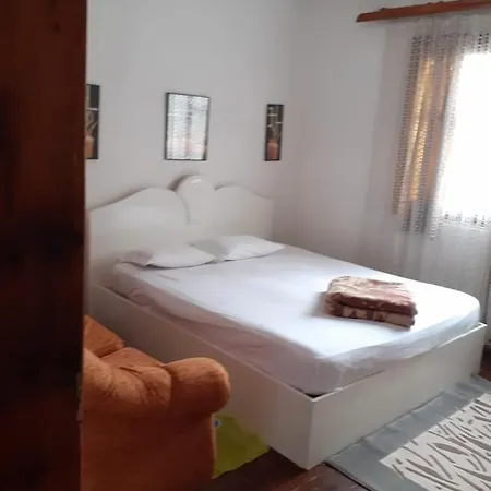 Guest Basho * Pogradec